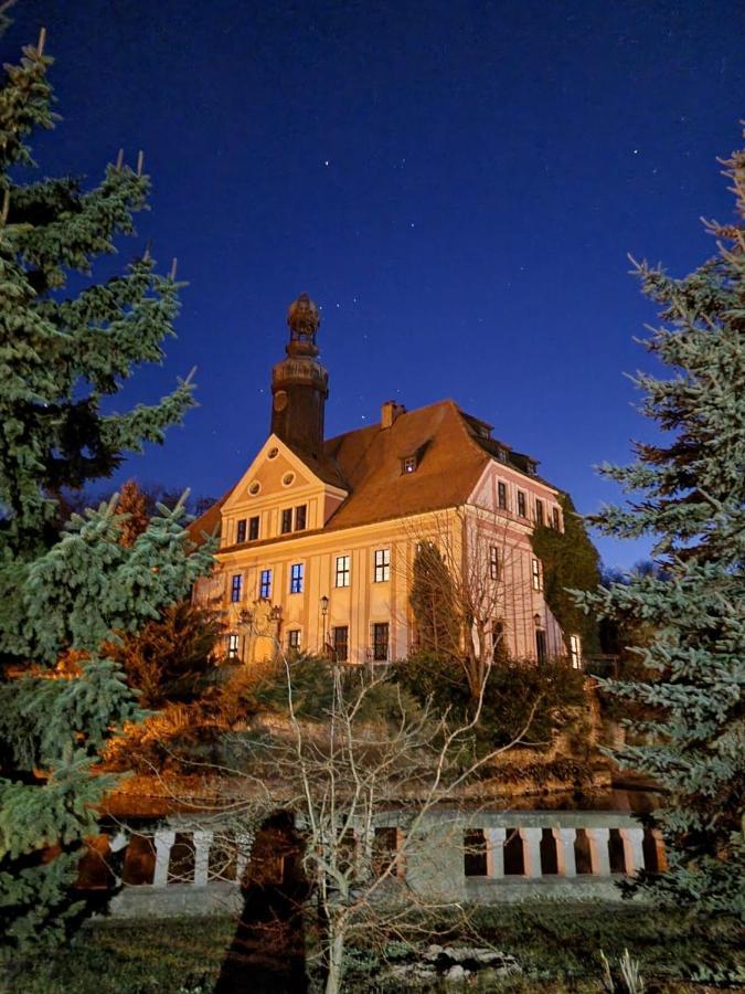 Boutique Palac Warmatowice Sienkiewiczowskie Legnica Esterno foto