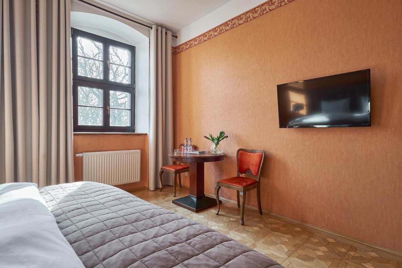 Boutique Palac Warmatowice Sienkiewiczowskie Legnica Esterno foto