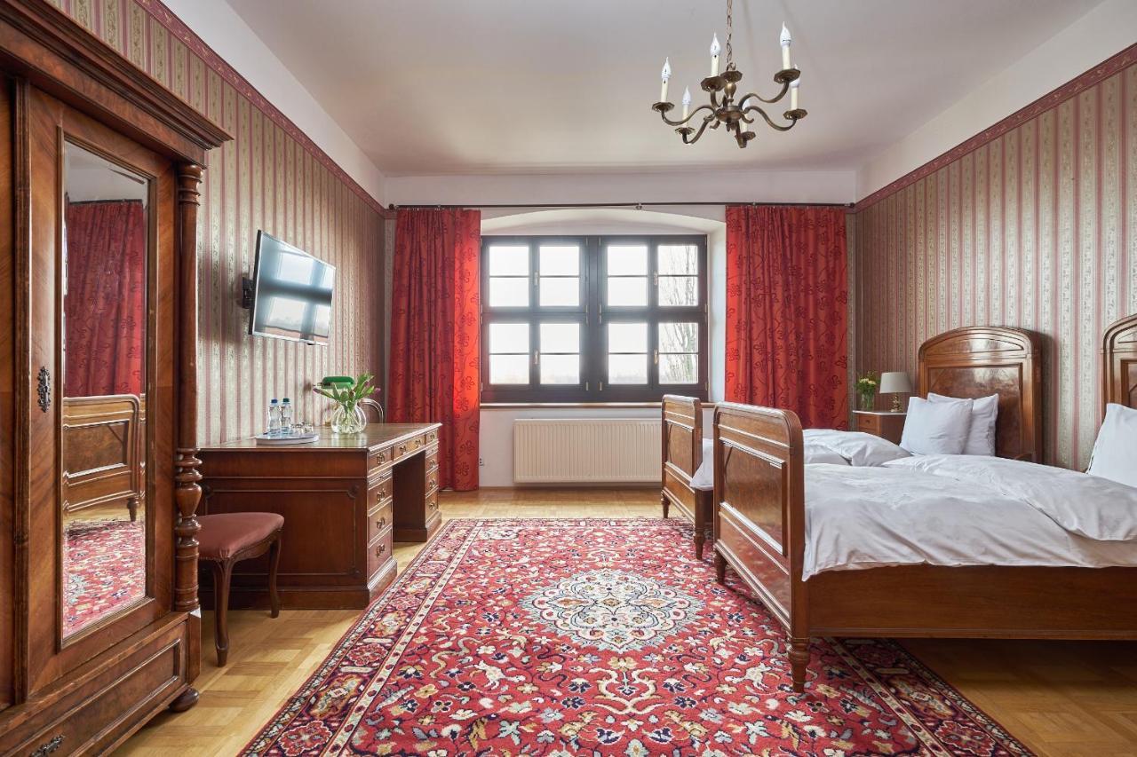 Boutique Palac Warmatowice Sienkiewiczowskie Legnica Esterno foto