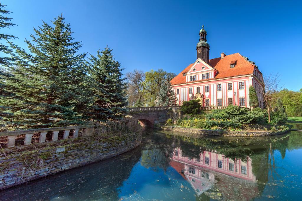 Boutique Palac Warmatowice Sienkiewiczowskie Legnica Esterno foto