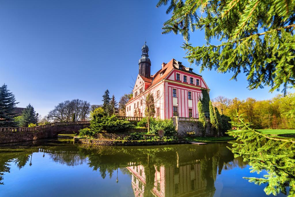 Boutique Palac Warmatowice Sienkiewiczowskie Legnica Esterno foto